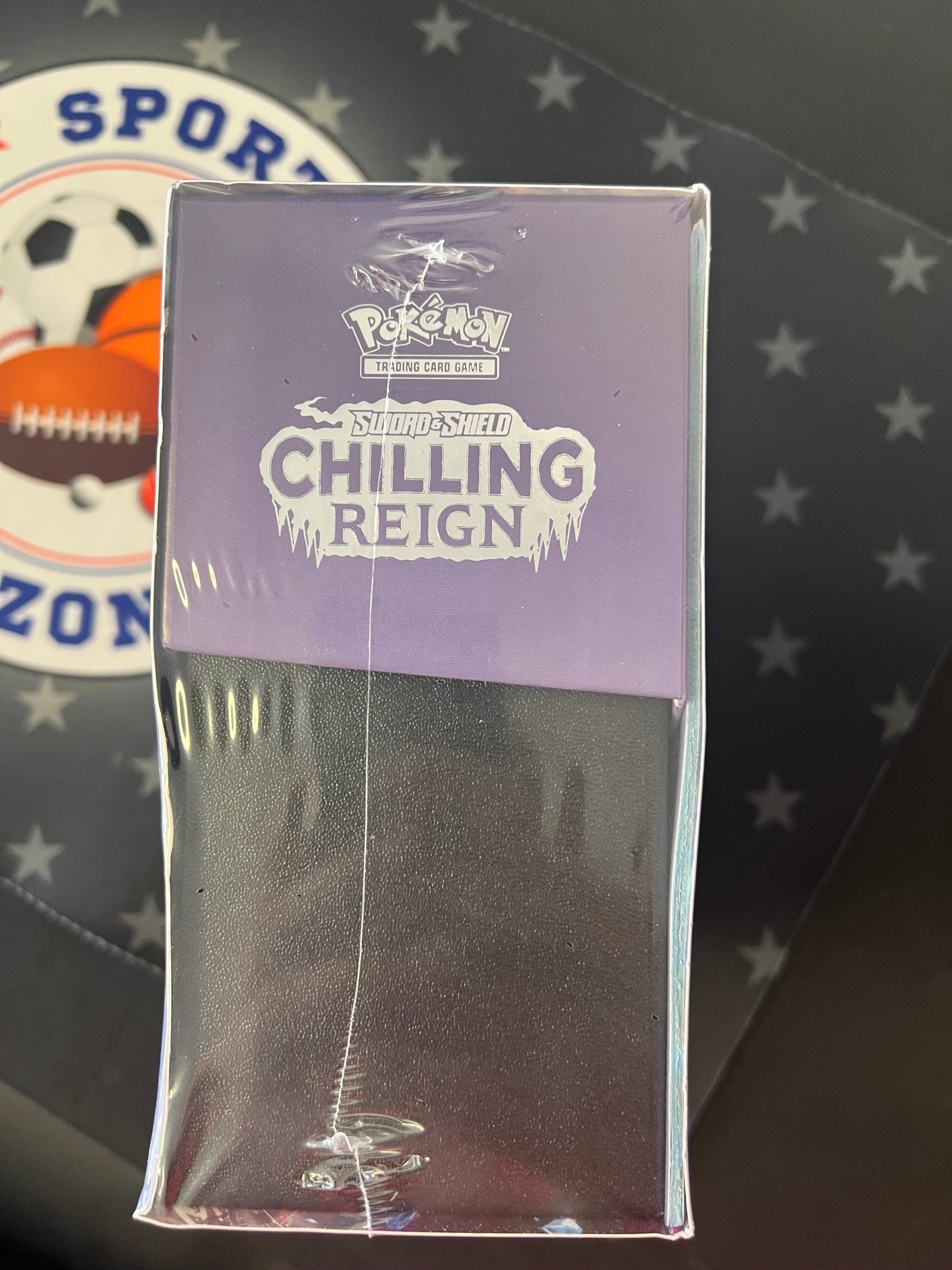 Pokemon Chilling Reign Elite Trainer Box *Rip*