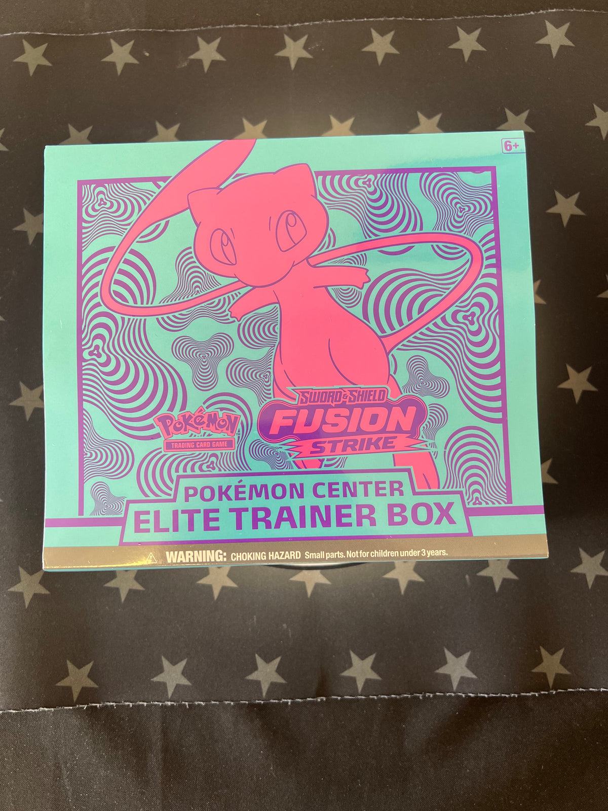 Pokemon Sword & Shield Fusion Strike Pokemon Center Elite Trainer Box *Ripped*