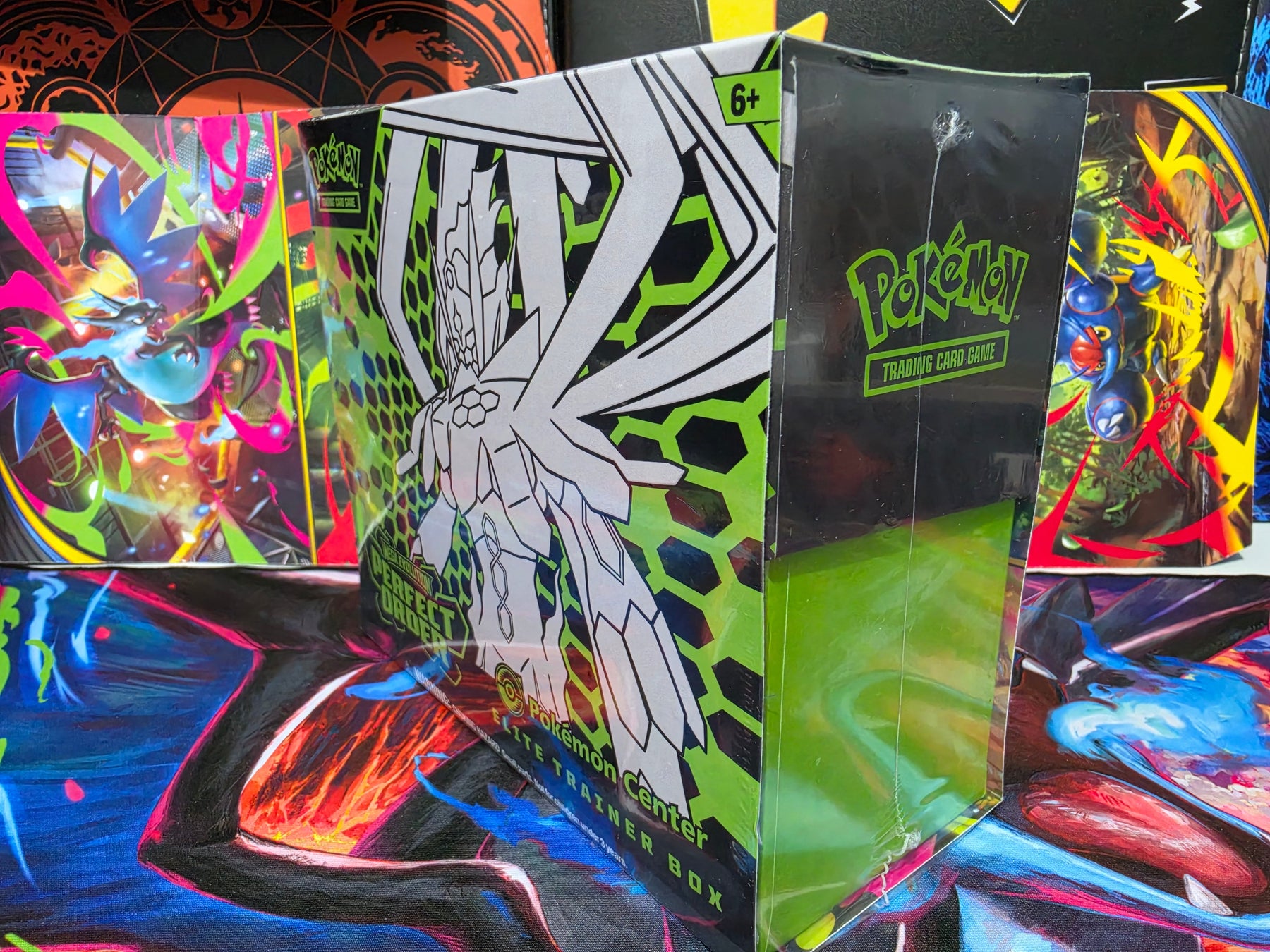 Pokémon TCG: Mega Evolution-Perfect Order Pokémon Center Elite Trainer Box